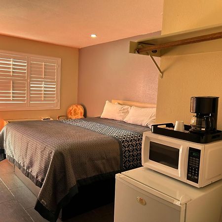 California Inn Hotel And Suites Adelanto Us 395 Zewnętrze zdjęcie