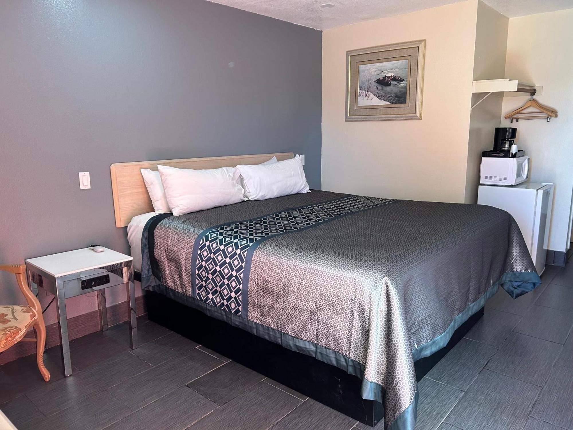 California Inn Hotel And Suites Adelanto Us 395 Zewnętrze zdjęcie