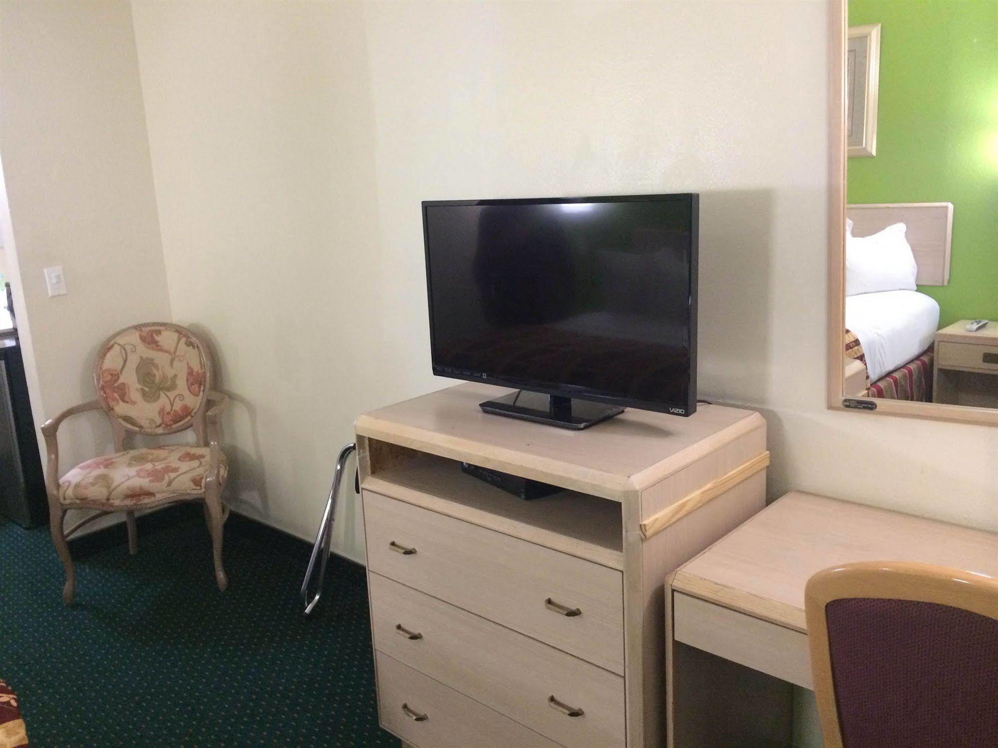 California Inn Hotel And Suites Adelanto Us 395 Zewnętrze zdjęcie